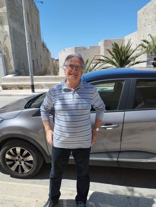 Accompagnatore/guida turistica con auto