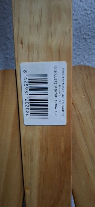 Caballete de madera nuevo