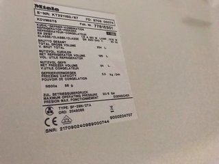 Frigorífico Miele Combi 254L Buen Estado