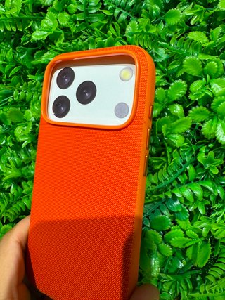 Funda iPhone 17 Pro TechWoven MagSafe. Precio Uds
