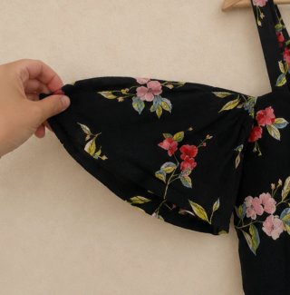 Top Bershka floral M
