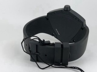 Reloj Hamilton Ventura XXL Bright Dune