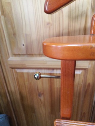 Galan de noche madera y metal