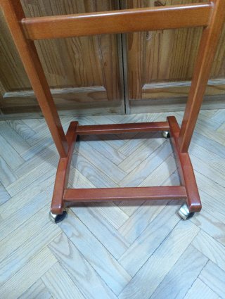 Galan de noche madera y metal