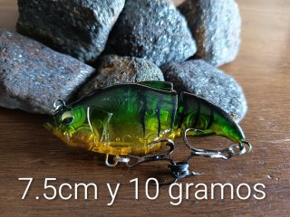 Lote 9 señuelos de pesca a spinning