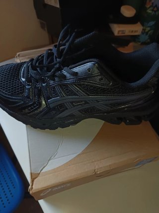 Asics gel kayano 14 negras