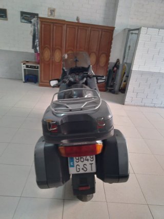 Honda Paneuropean 1100ST + otra de recambios.