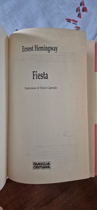 Libro FIESTA - Ernest Hemingway (Copertina Rigida)