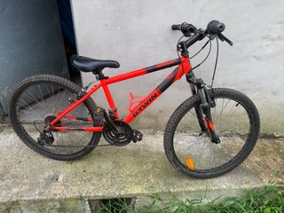 Bicicleta Btwin Rockrider 500 Roja 24”