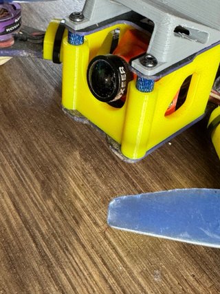 Dron FPV Eachine Wizard X220 + Emisora Flysky
