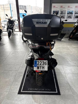 Voge 400 SR MAX Negra