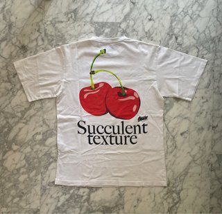 Camiseta Pull&Bear Talla S Estampado Cerezas