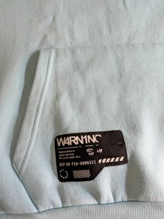 Sudadera azul con capucha