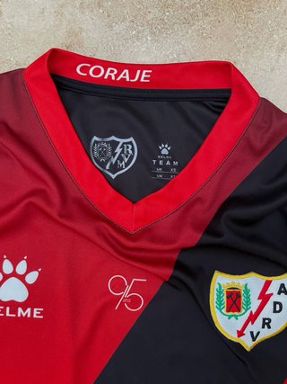 Camiseta Rayo Vallecano LaLiga Roja y Negra