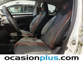 Peugeot 108 1.2 PureTech Roland Garros TOP! 60 kW (82 CV)