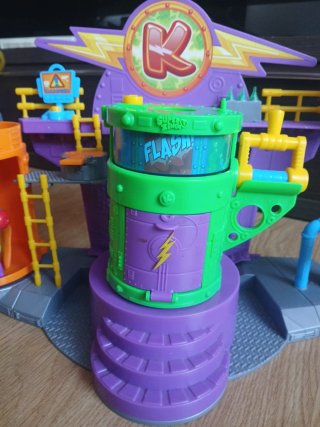 Superzings Laboratorio Kazoom (posibilidad de lote