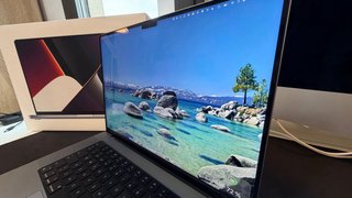 MacBook Pro 16” M1 Pro · 16 GB RAM · 1 TB SSD ·