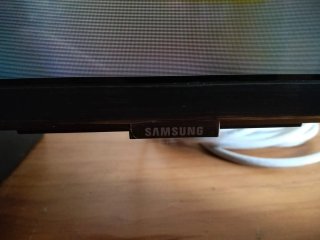 Televisión 65"Negra
