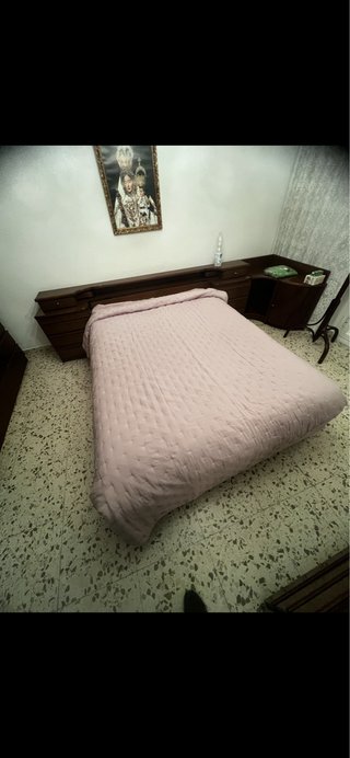 Dormitorio antiguo de madera regalo