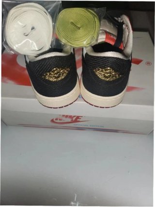 Jordan 1 Retro Low OG Trophy Room Talla 42