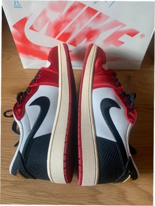 Jordan 1 Retro Low OG Trophy Room Rookie Card 45