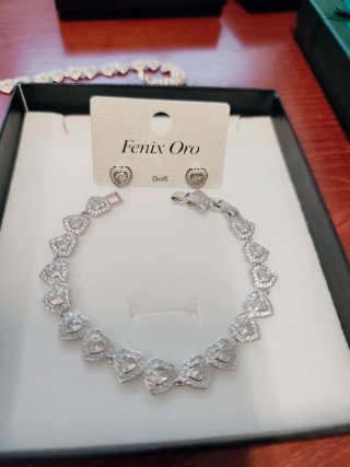 Conjunto Fenix Oro Pendientes y Pulsera Corazones