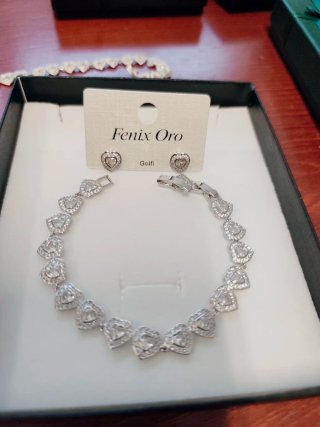 Conjunto Fenix Oro Pendientes y Pulsera Corazones
