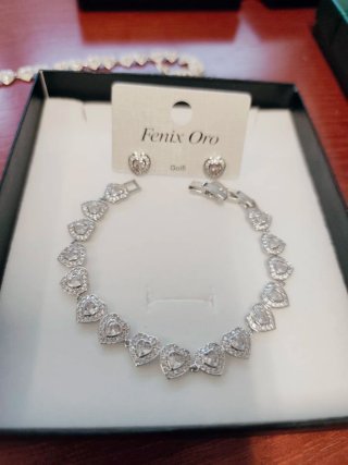 Conjunto Fenix Oro Pendientes y Pulsera Corazones