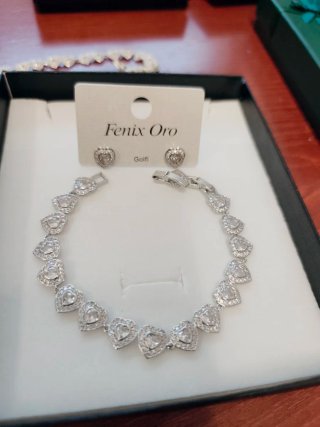 Conjunto Fenix Oro Pendientes y Pulsera Corazones