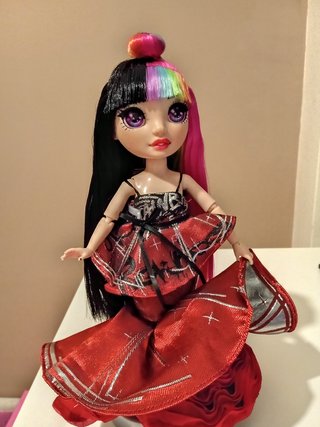 Rainbow High Jett Dawson Vestido Pasarela