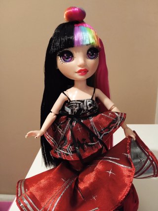 Rainbow High Jett Dawson Vestido Pasarela