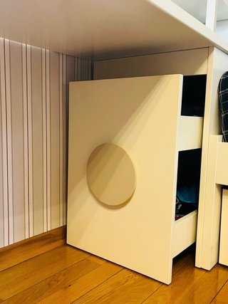 Escritorio con cajón extraíble