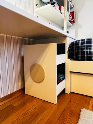 Escritorio con cajón extraíble
