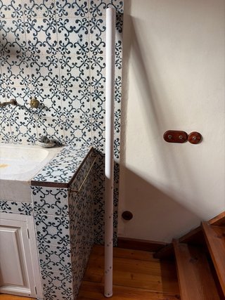 Ikurriña antigua vintage con asta madera 1,60m