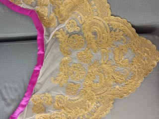Manteletas Falleras Doradas y Rosas
