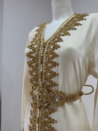 Caftán bordado dorado y blanco talla única