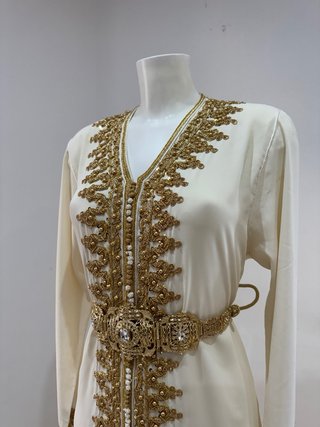 Caftán bordado dorado y blanco talla única