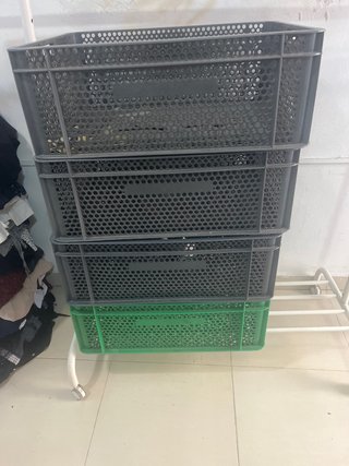 Cestas apilables para ropa
