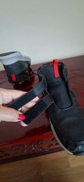 Botas de niño,  color negro, talla 38