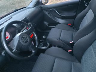 SEAT Leon 2004