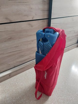 Cuna de viaje Salvo Baby azul incluye colchón