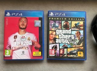 PS4 + 2 Juegos y Accesorios