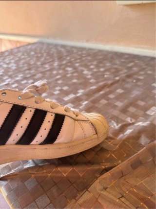 Adidas Superstar Blancas y Negras Talla 38