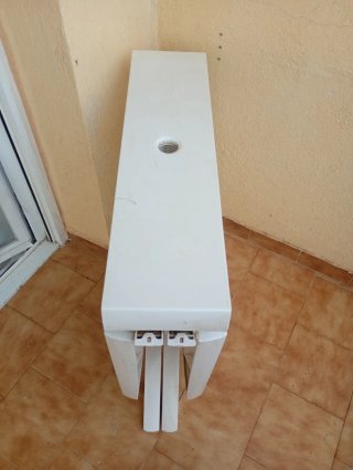 Mesa plegable con agujero para sombrilla 116x74x74