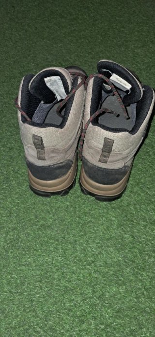 Botas de montaña Decathlon talla 42 Suela Vibram