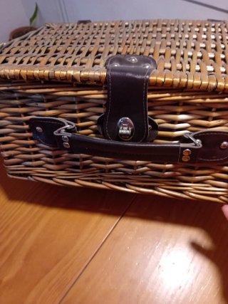 Cesta de picnic de mimbre