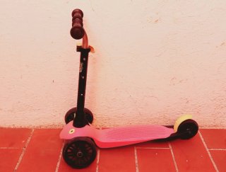 Bicicleta de equilibrio rosa