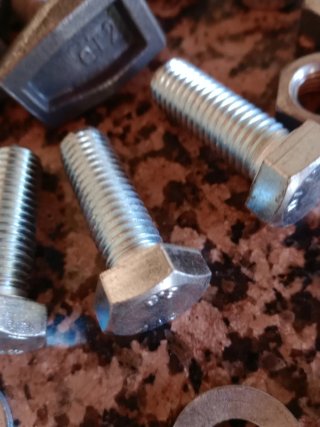 Lote tornillos y tuercas sin