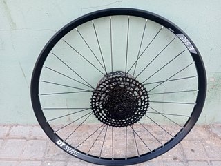 26 x30 DT Swiss enduro llanta trasera nueva boost