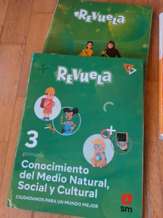 Lote libros 3 Primaria Revuela SM